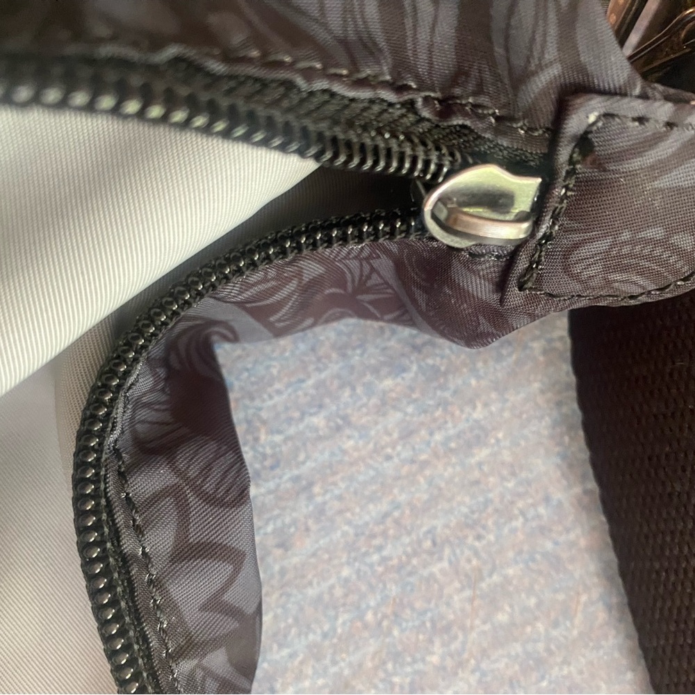 Sakroots Packable Duffle lightweight bag - Picture 8 of 8